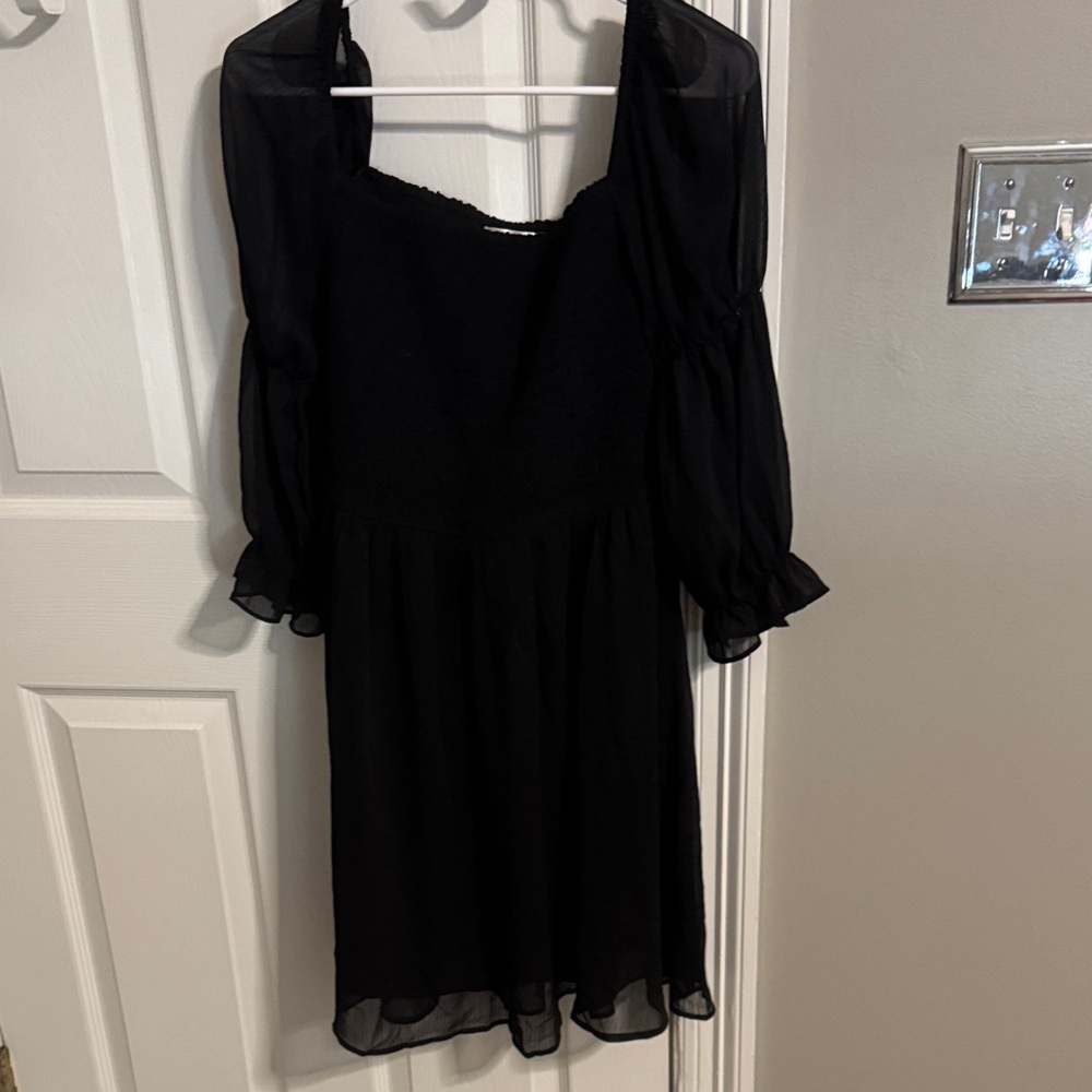 Elegant Black Long Sleeve Dress